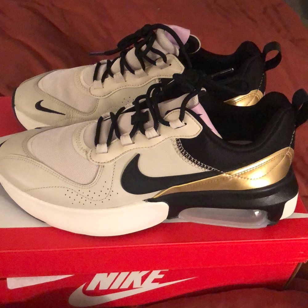 Women’s Nike Air Max Verona